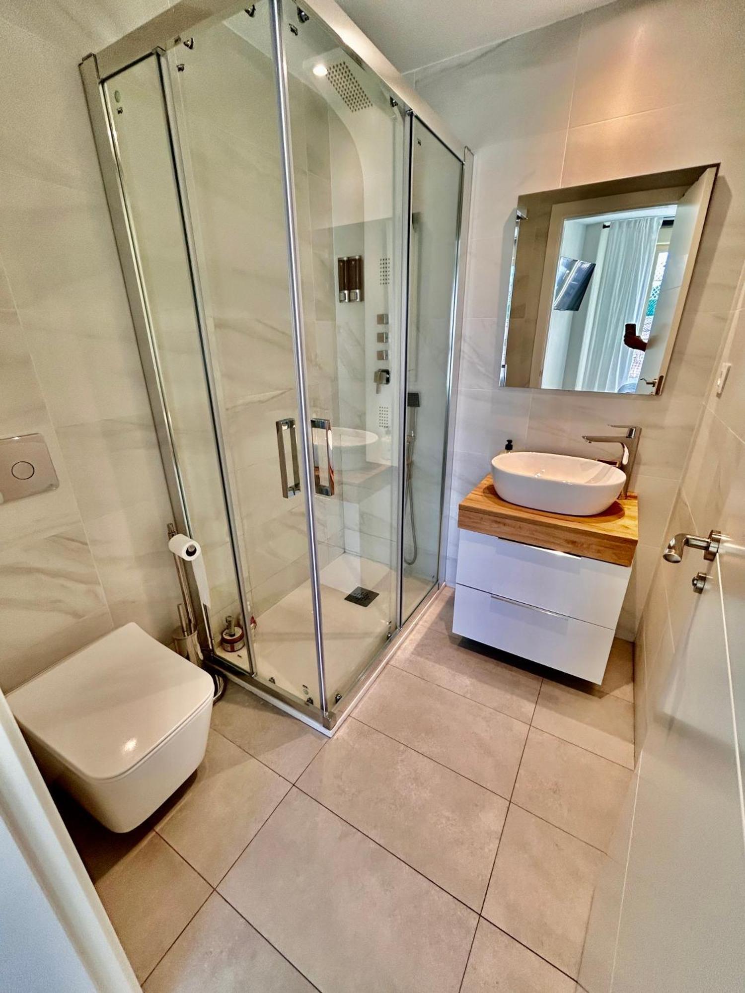 Moderno Apartamento Inteligente Madrid Exterior photo