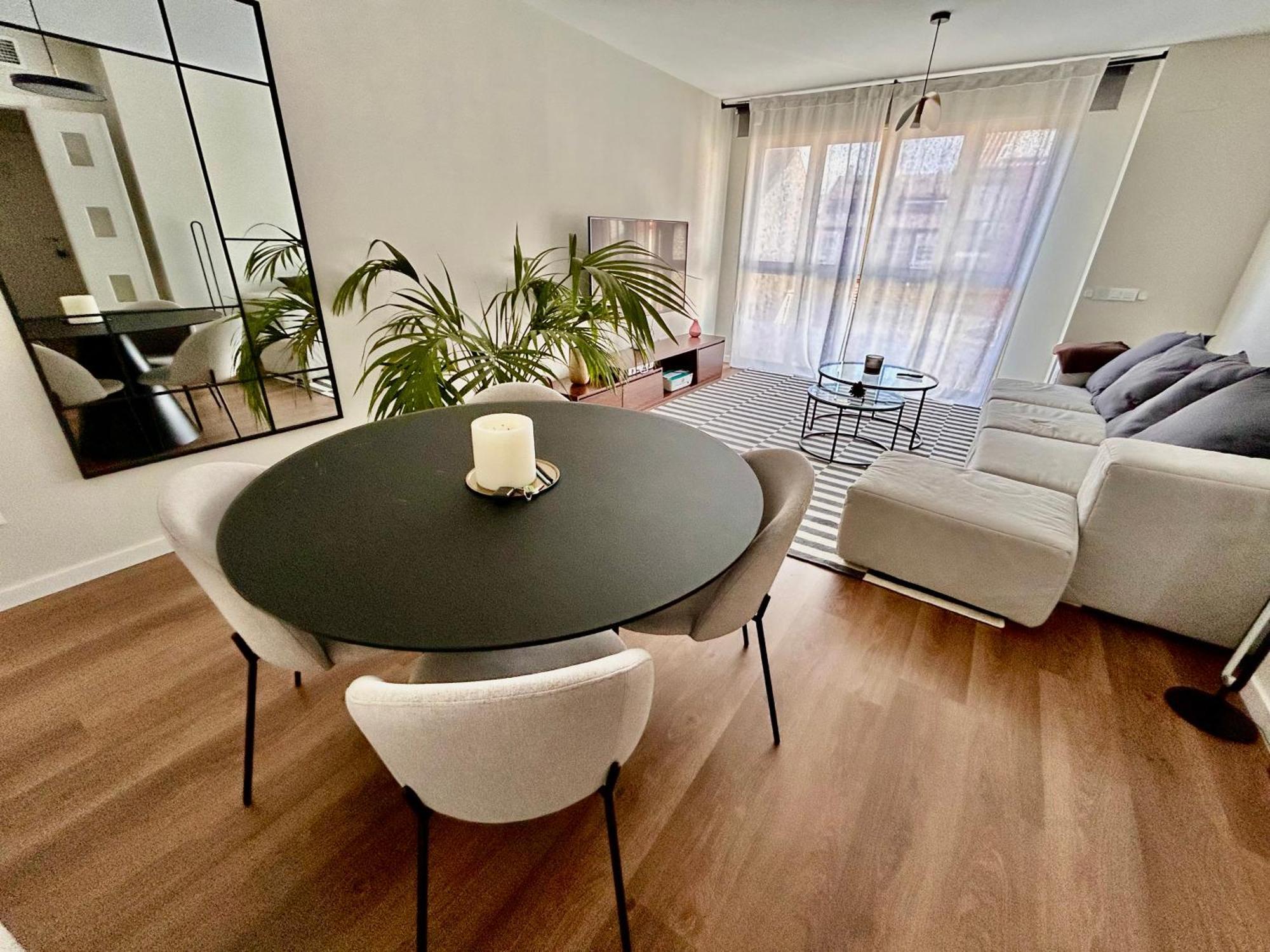 Moderno Apartamento Inteligente Madrid Exterior photo
